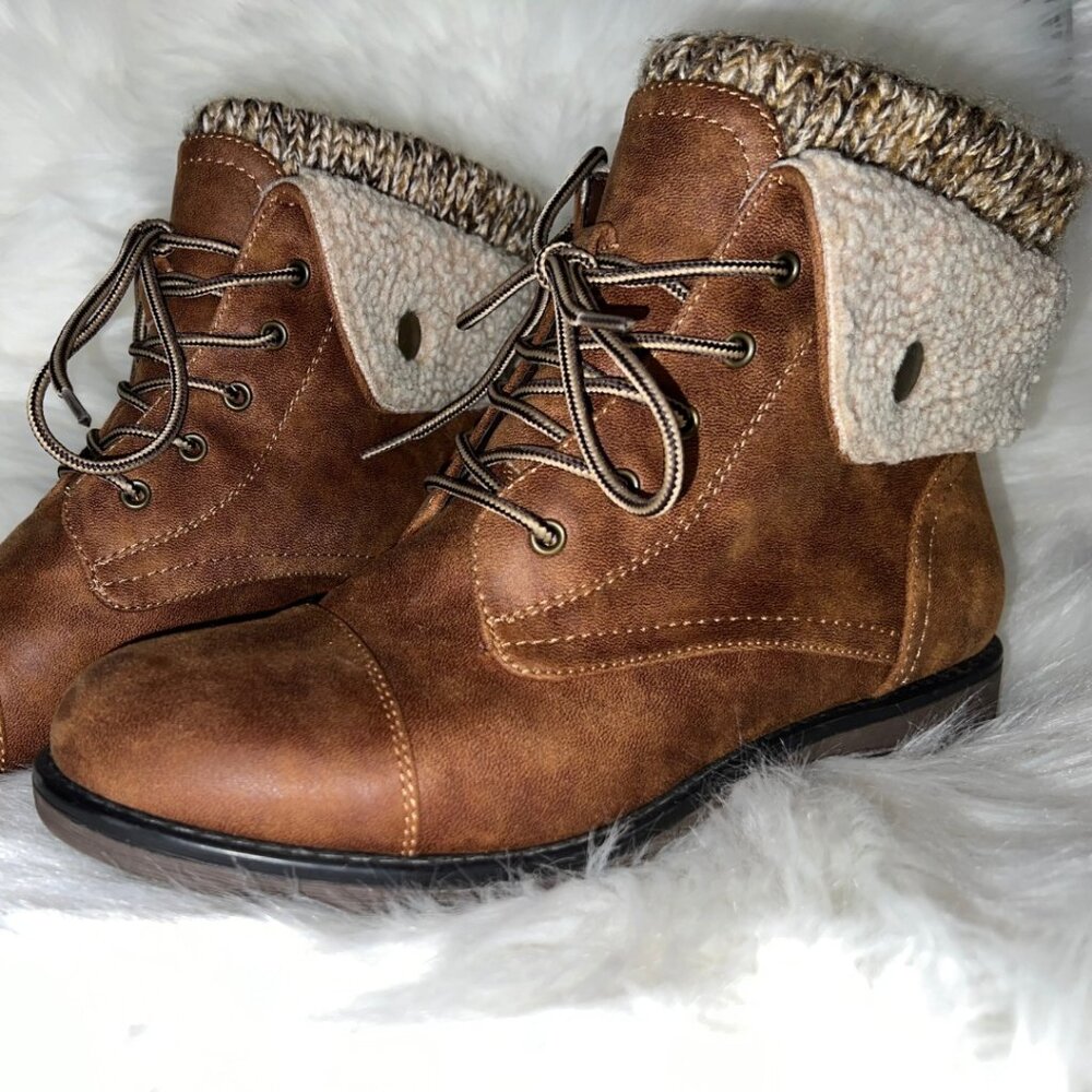 Cliff by White Mountain Brown Boots